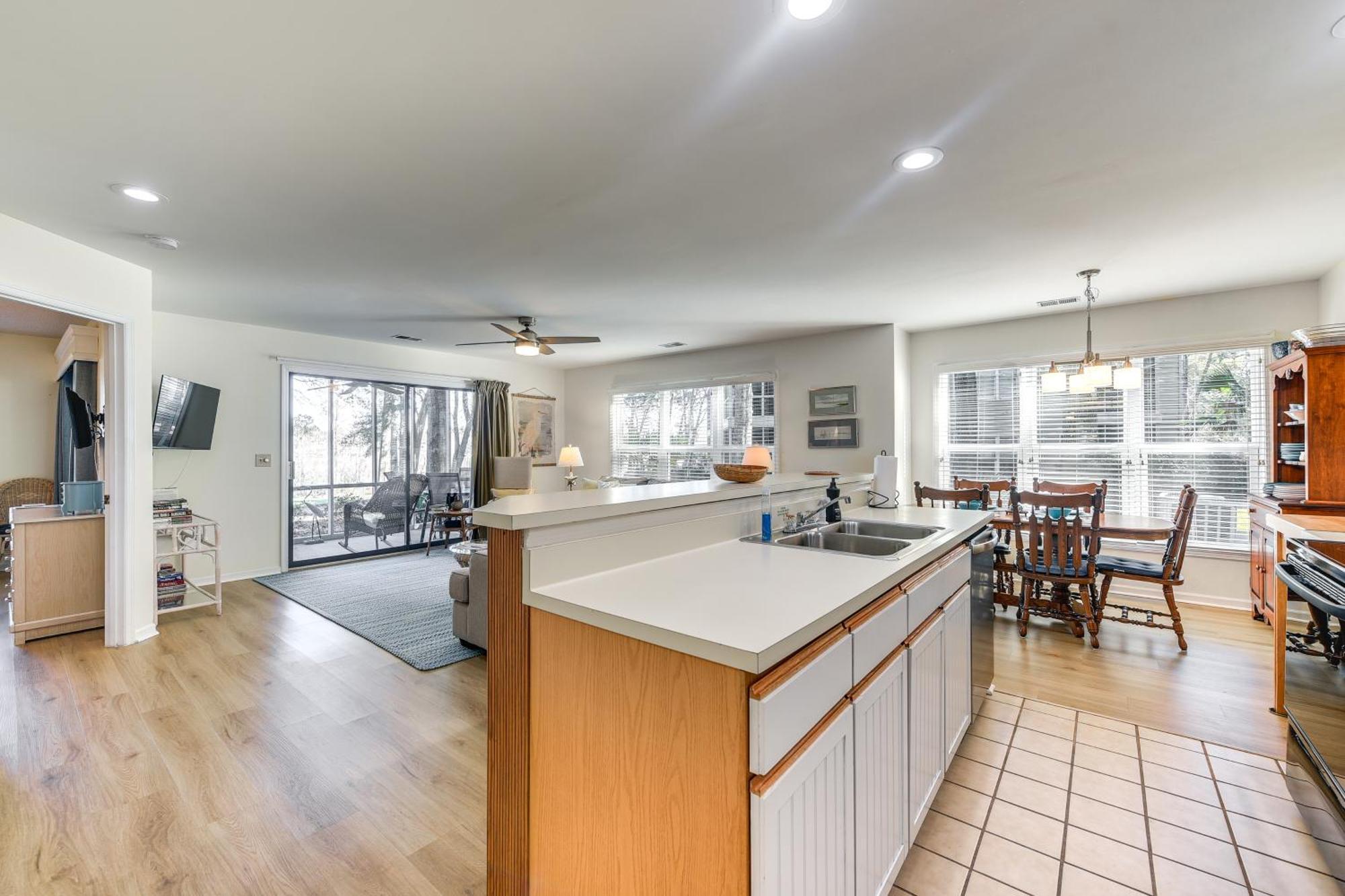 First-Floor Condo Less Than 1 Mi To Sunset Beach Access! Exterior photo